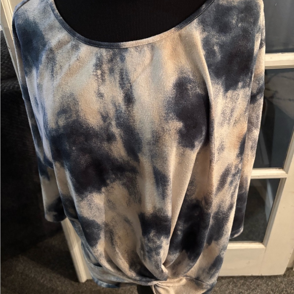 Stylish Tie-Dye Women's Blouse